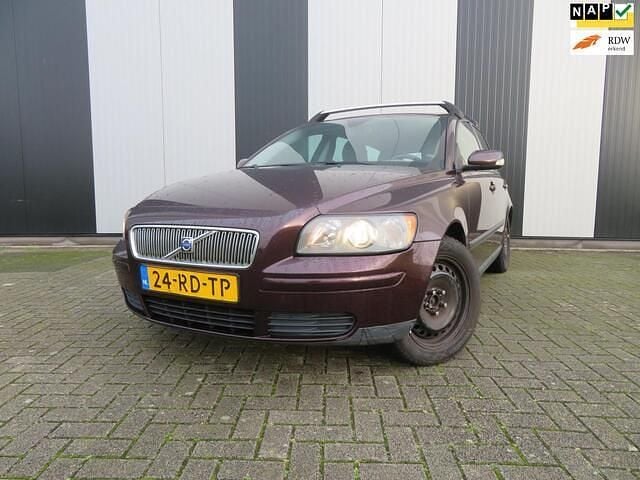 Paars (metallic) Occasion 2005 Volvo V50 Stationwagen | € 1.450 (Eerlijke prijs) - Afbeelding 1/4
