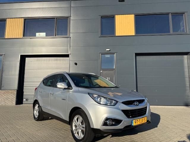 Grijs, metallic lak Gebruikt 2012 Hyundai ix35 Edition SUV | € 6.900 (Goede deal) - Afbeelding 1/4