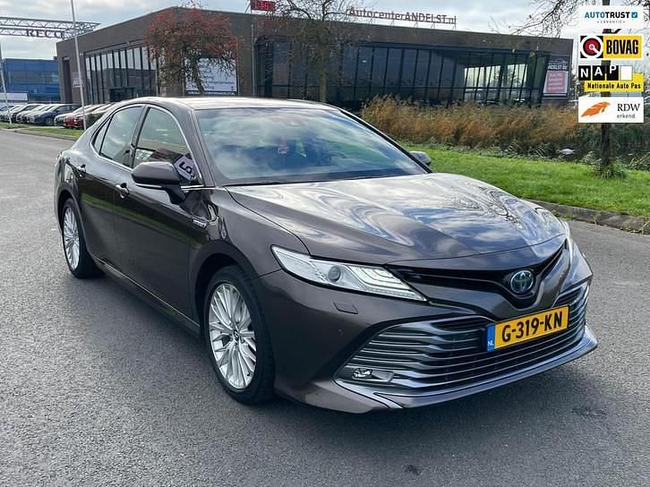 Gebruikt 2019 Toyota Camry Business Edition | € 28.450 (Goede deal) - Afbeelding 1/4