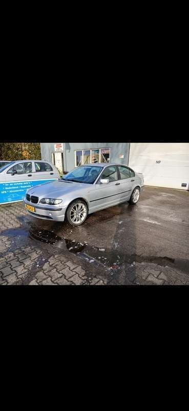 Zilver Gebruikt 2003 BMW 316 Sedan | € 1.900 (Goede deal) - Afbeelding 1/4