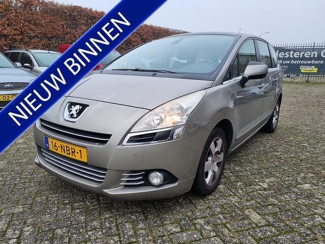 Grijs Occasion 2010 Peugeot 5008 MPV | € 1.850 (Super prijs) - Afbeelding 1/4