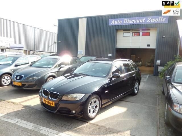 Zwart Gebruikt 2009 BMW 316 Stationwagen | € 3.149 (Goede deal) - Afbeelding 1/4