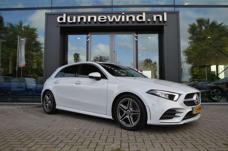 Wit, andere lak Gebruikt 2018 Mercedes 200 Business Hatchback | € 24.950 (Duur) - Afbeelding 1/4