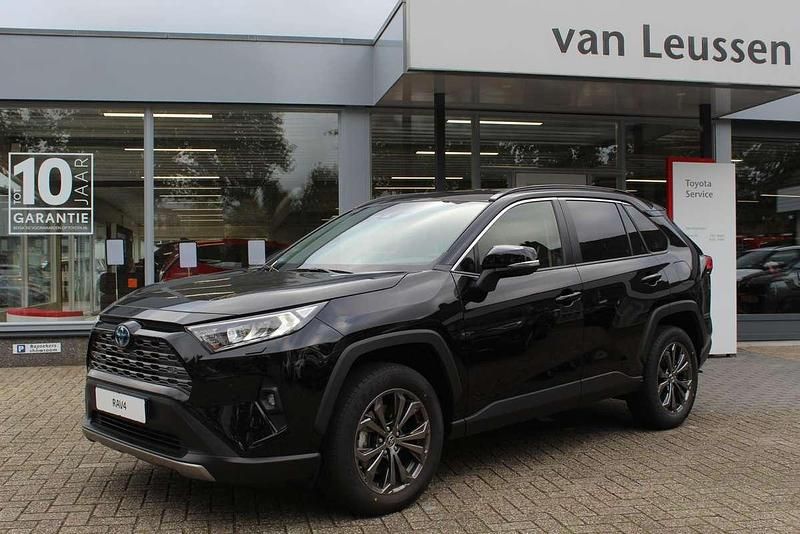 Zwart Gebruikt 2025 Toyota RAV4 Hybrid Style SUV | € 43.400 (Super prijs) - Afbeelding 1/4
