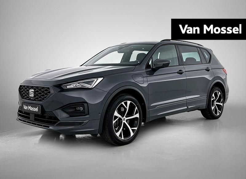 Grijs Gebruikt 2021 Seat Tarraco Business SUV | € 33.900 (Iets duurder) - Afbeelding 1/4