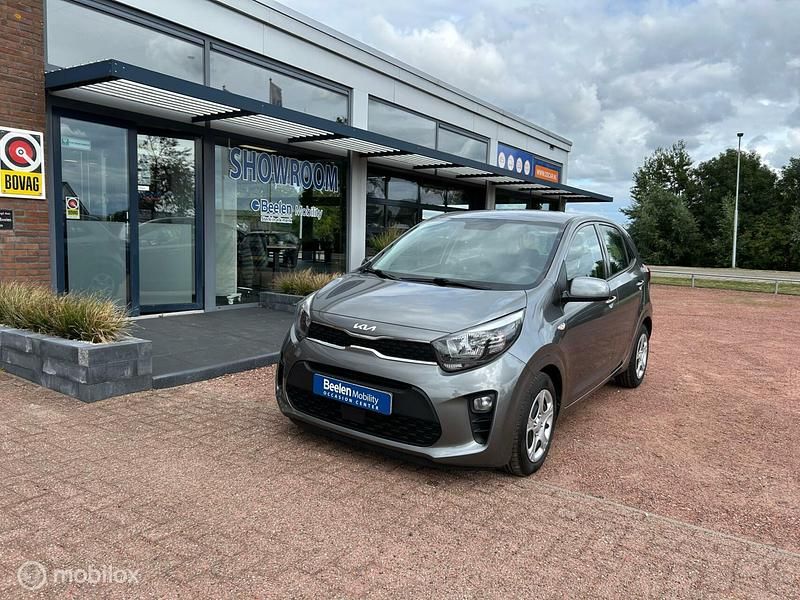 Grijs Gebruikt 2022 Kia Picanto Comfort Hatchback | € 10.450 (Goede deal) - Afbeelding 1/4