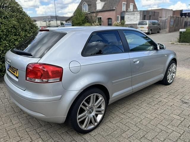 Afbeelding 4/4