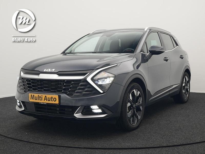 Zwart Gebruikt 2022 Kia Sportage 2 SUV | € 32.390 (Super prijs) - Afbeelding 1/4