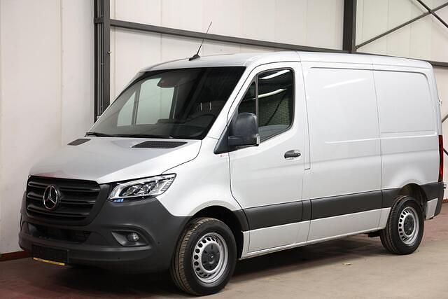Zilver Occasion 2019 Mercedes Sprinter Van | € 23.900 (Eerlijke prijs) - Afbeelding 1/4