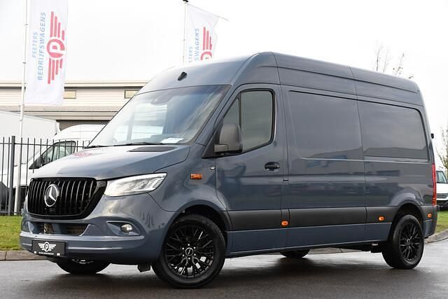 Occasion Mercedes Sprinter AMG 150 PK (110 kW) 2024 Grijs Van