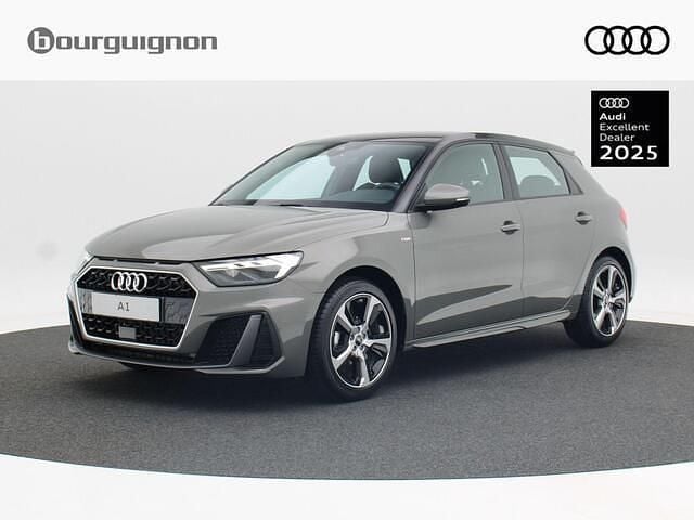 Grijs Nieuw 2025 Audi A1 Sportback S-Line Hatchback | € 30.850 (Goede deal) - Afbeelding 1/4