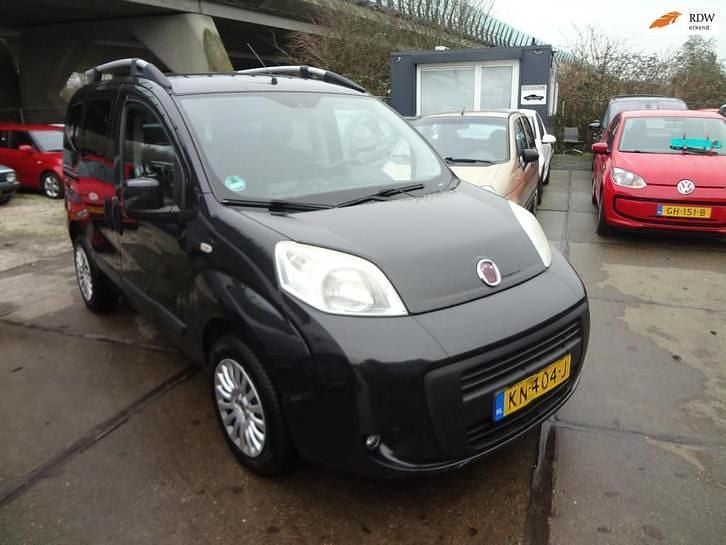 Zwart Occasion 2012 Fiat Qubo Trekking MPV | € 2.950 (Eerlijke prijs) - Afbeelding 1/4