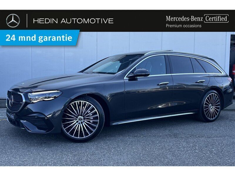 Grijs Gebruikt 2024 Mercedes E300 AMG line Stationwagen | € 73.900 - Afbeelding 1/4