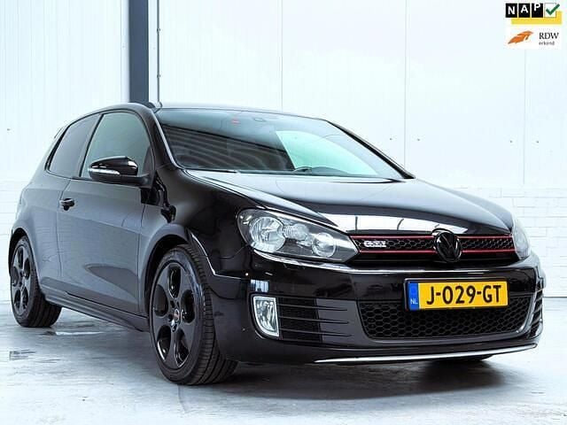 Zwart, metallic lak Gebruikt 2009 VW Golf VI GTI Hatchback | € 8.450 (Eerlijke prijs) - Afbeelding 1/4