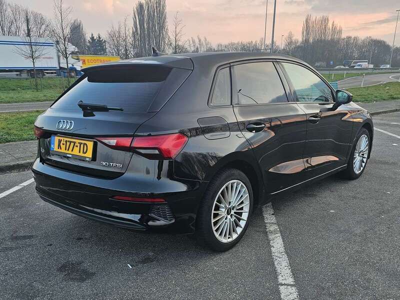 Zwart Gebruikt 2021 Audi A3 Proline Hatchback | € 21.000 (Eerlijke prijs) - Afbeelding 1/4