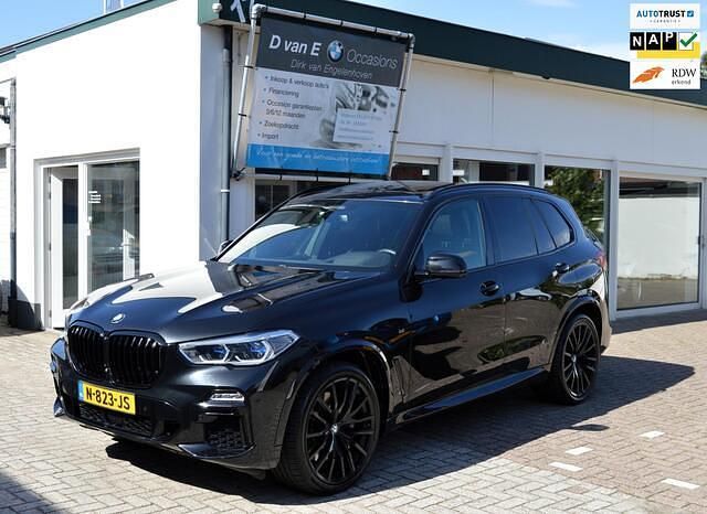 Zwart Gebruikt 2019 BMW X5 Executive SUV | € 46.900 (Eerlijke prijs) - Afbeelding 1/4