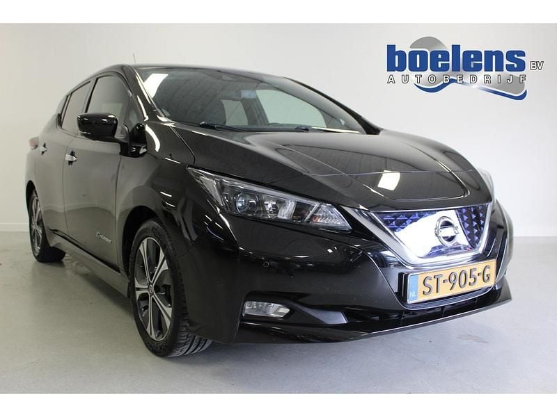 Zwart Gebruikt 2018 Nissan Leaf Hatchback | € 9.876 (Goede deal) - Afbeelding 1/4