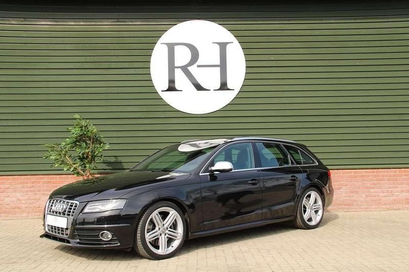 Zwart Gebruikt 2010 Audi A4 S-Line Stationwagen | € 23.940 - Afbeelding 1/4