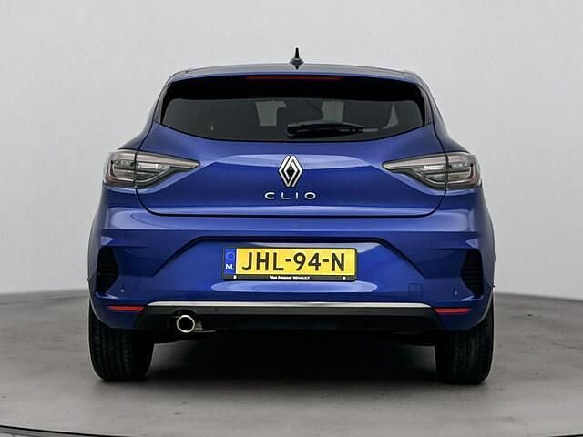 Occasion Renault Clio V Techno 91 PK (66 kW) 2025 Blue iron (terqh) Hatchback