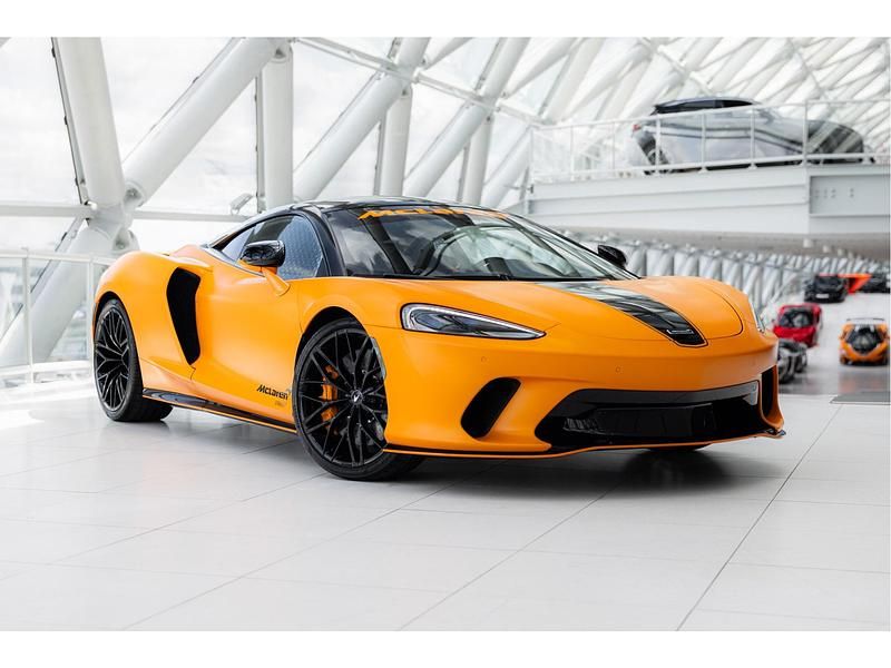 Oranje Gebruikt 2025 McLaren GT Coupé | € 299.950 - Afbeelding 1/4