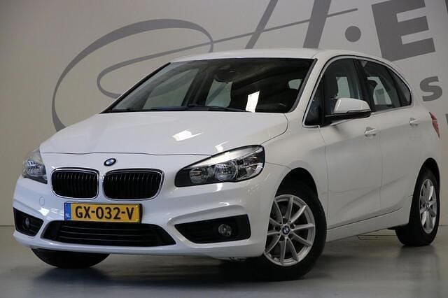 Wit Gebruikt 2015 BMW 218 Stationwagen | € 8.950 (Eerlijke prijs) - Afbeelding 1/4