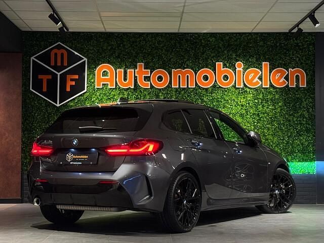 Occasion BMW 118 Shadowline 140 PK (102 kW) 2020 Grijs Hatchback