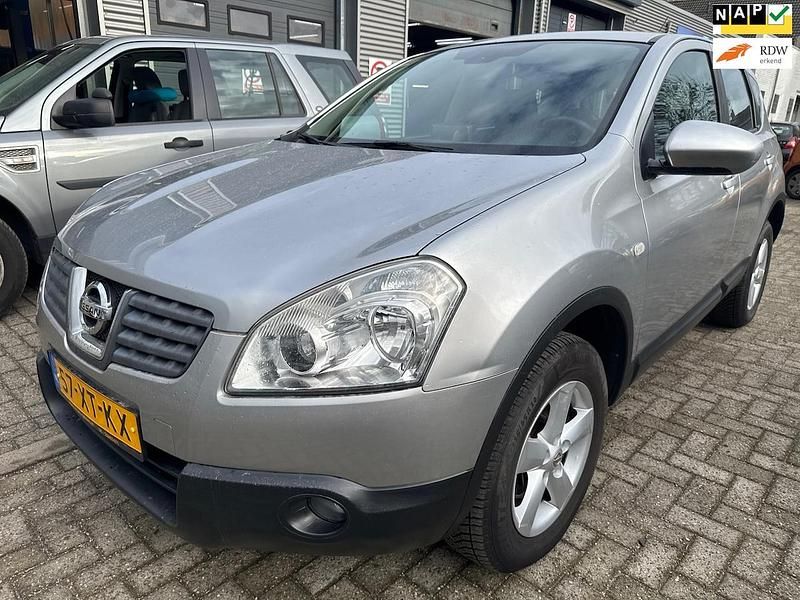 Grijs (metallic) Gebruikt 2007 Nissan Qashqai Acenta SUV | € 3.950 (Eerlijke prijs) - Afbeelding 1/4