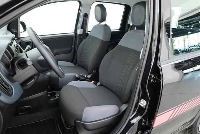 Zwart Gebruikt 2017 Fiat Panda Pop Star Hatchback | € 7.650 (Eerlijke prijs) - Afbeelding 1/1