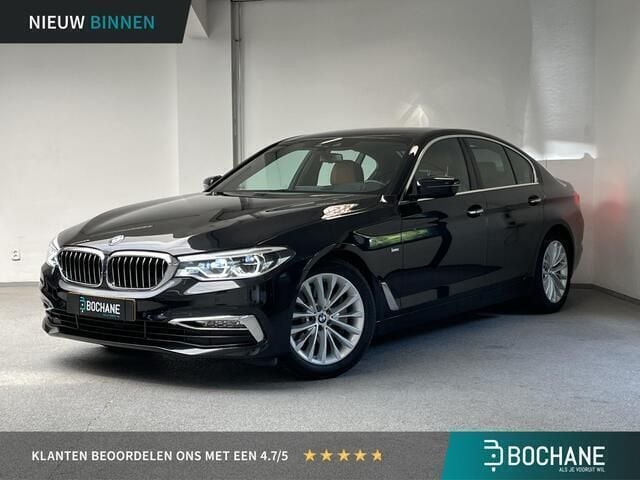 Saphirschwarz metallic (zwart metallic) Gebruikt 2017 BMW 530 Executive Sedan | € 27.890 (Eerlijke prijs) - Afbeelding 1/4
