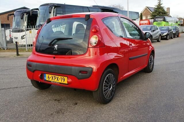 Occasion Peugeot 107 68 PK (50 kW) 2006 Rood Hatchback