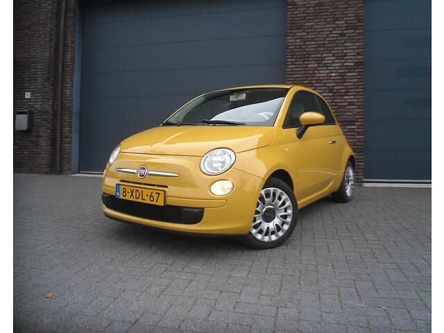 Geel (metallic) Gebruikt 2014 Fiat 500 Pop Hatchback | € 3.900 (Goede deal) - Afbeelding 1/4