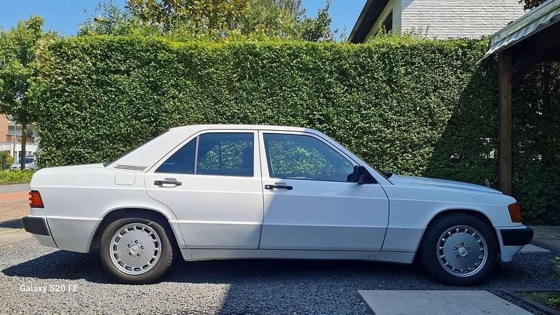 Wit Gebruikt 1991 Mercedes 190 Sedan | € 12.000 - Afbeelding 1/4