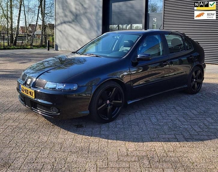 Gebruikt 2002 Seat Leon CUPRA | € 9.995 - Afbeelding 1/4