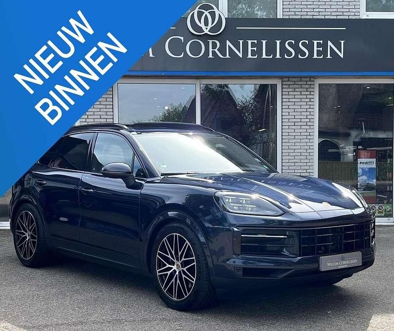 Blauw, metallic lak Gebruikt 2024 Porsche Cayenne SUV | € 108.750 (Super prijs) - Afbeelding 1/4