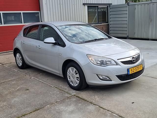 Occasion Opel Astra Edition 95 PK (69 kW) 2011 Grijs Hatchback