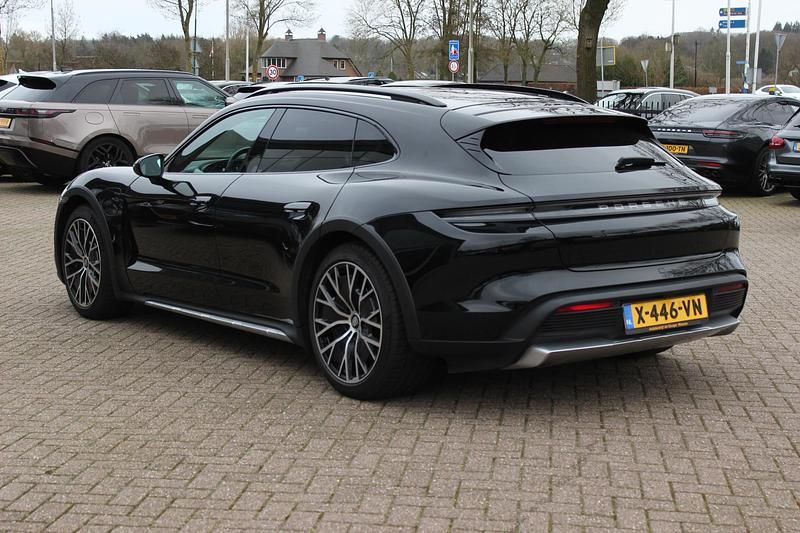 Occasion Porsche Taycan 319 kW (435 PK) 2024 Zwart SUV
