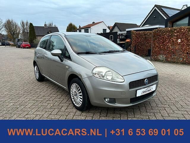 Occasion Fiat Grande Punto Dynamic 65 PK (47 kW) 2007 Grijs Hatchback