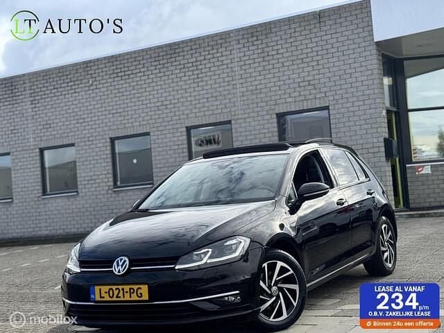 Zwart Gebruikt 2018 VW Golf VII Highline Hatchback | € 14.450 (Goede deal) - Afbeelding 1/4