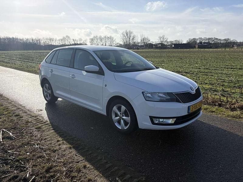 Occasion Skoda Rapid Elegance 105 PK (77 kW) 2013 Wit Hatchback