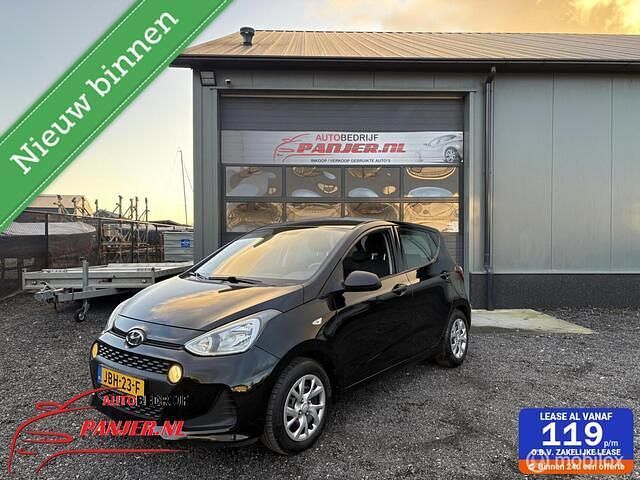 Zwart (metallic) Gebruikt 2018 Hyundai i10 Hatchback | € 7.250 (Goede deal) - Afbeelding 1/4