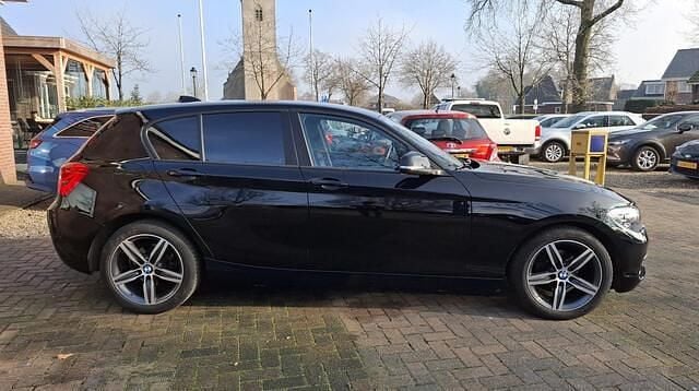 Occasion BMW 118 136 PK (100 kW) 2018 Zwart (metallic) Hatchback