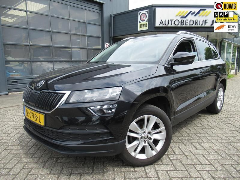 Zwart Gebruikt 2019 Skoda Karoq Business Line SUV | € 17.450 (Eerlijke prijs) - Afbeelding 1/4