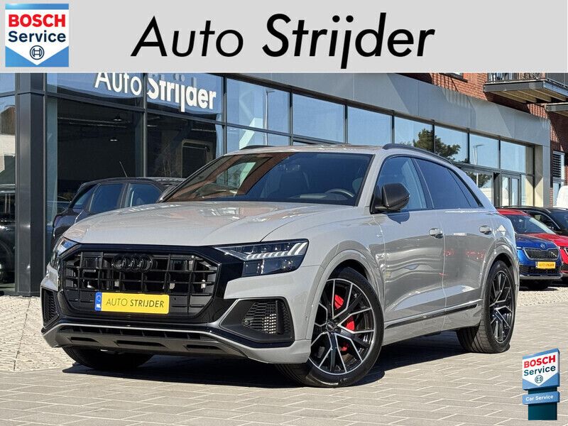 Grijs Gebruikt 2024 Audi Q8 Competition SUV | € 98.395 - Afbeelding 1/4