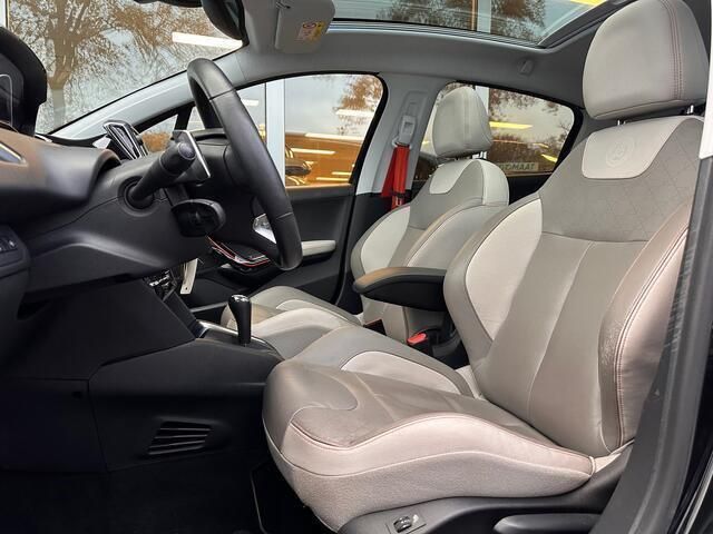 Occasion Peugeot 208 Roland Garros 82 PK (60 kW) 2014 Zwart Hatchback