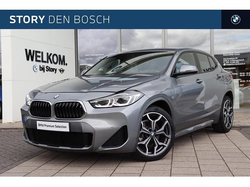 Grijs Gebruikt 2022 BMW X2 Executive SUV | € 31.950 (Eerlijke prijs) - Afbeelding 1/4