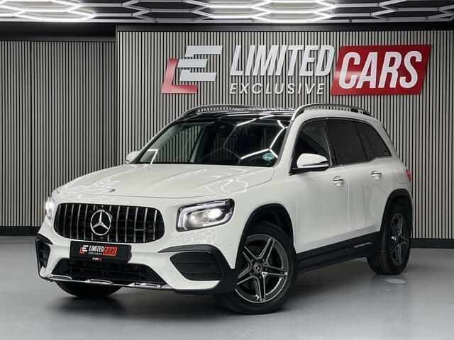 Wit Gebruikt 2023 Mercedes GLB250 AMG SUV | € 51.500 - Afbeelding 1/4