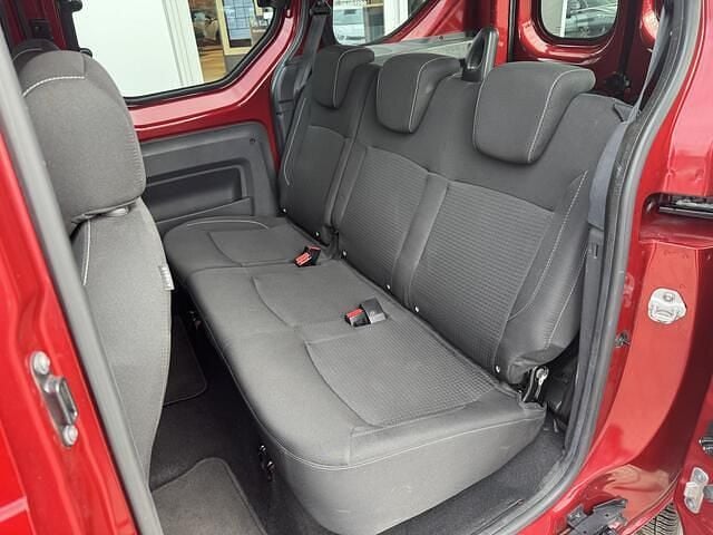 Occasion Dacia Dokker Comfort 131 PK (96 kW) 2020 Rood MPV