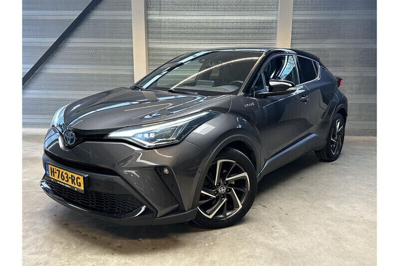 Grijs Gebruikt 2020 Toyota C-HR SUV | € 25.950 (Eerlijke prijs) - Afbeelding 1/1