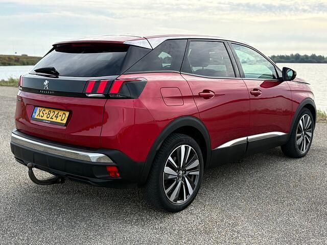 Occasion Peugeot 3008 Allure 131 PK (96 kW) 2019 Rood SUV