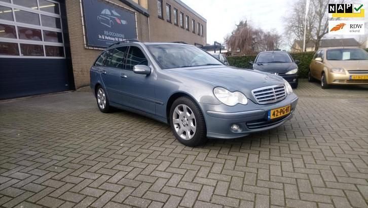 Occasion 2004 Mercedes C220 Elegance Stationwagen | € 1.950 (Goede deal) - Afbeelding 1/4